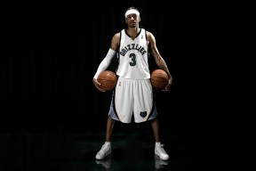 巴特勒连续五场比赛得分超过表现优异，老鹰不断突破！上演精彩一战的简单介绍